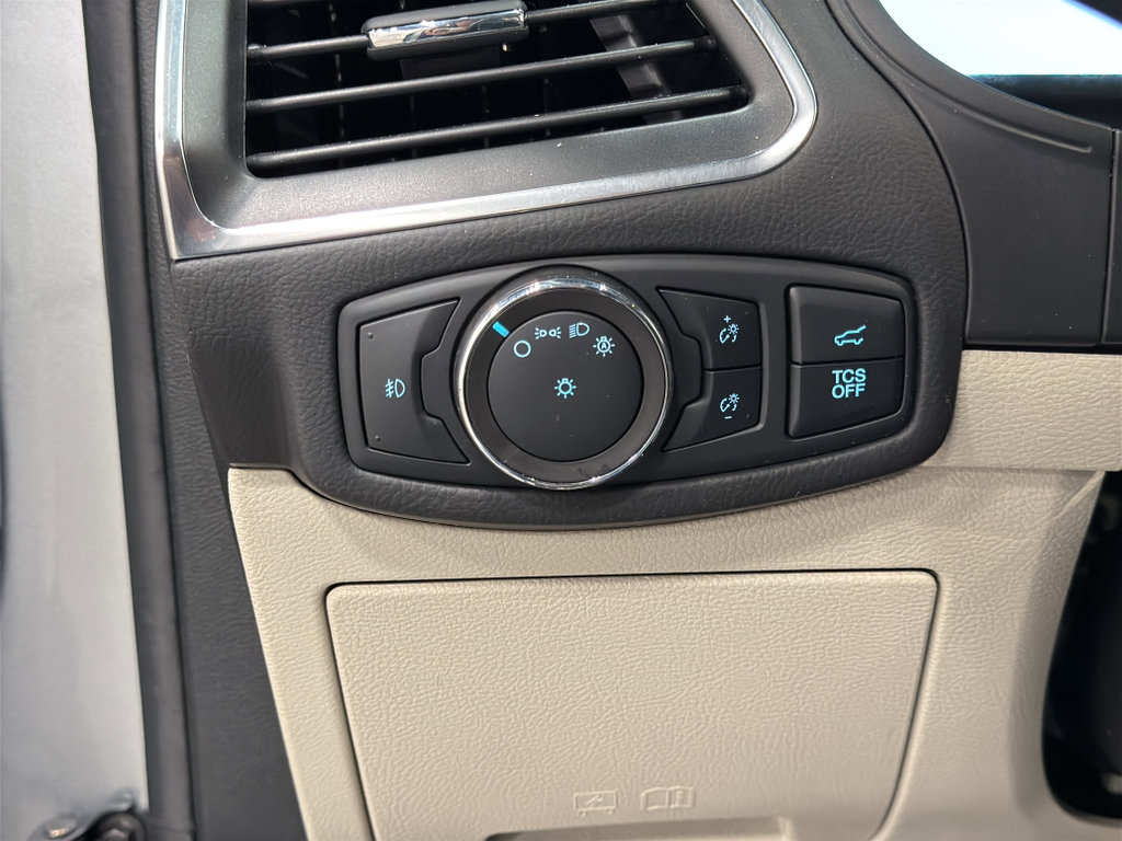 Certified 2022 Ford Edge Titanium image 11