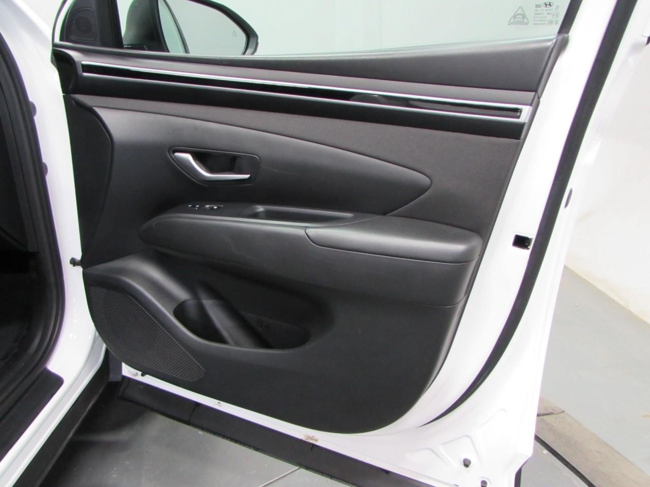 Used 2023 Hyundai Tucson SEL w/ Convenience Package AWD/4WD image 16