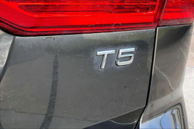 Used 2020 Volvo XC60 T5 Momentum image 12