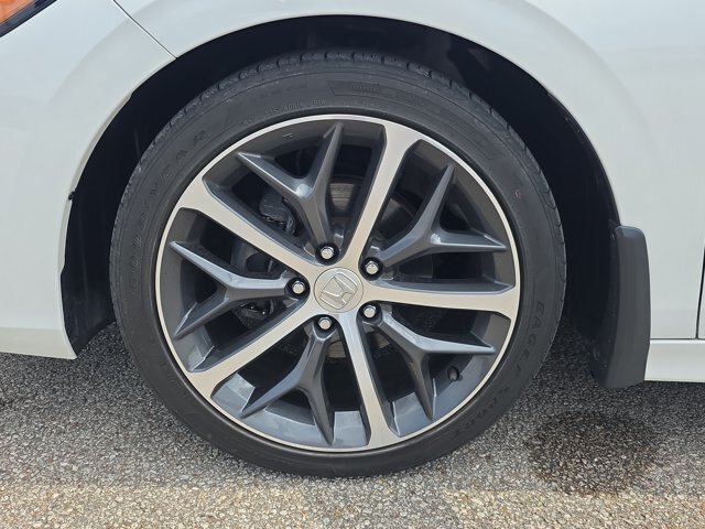 Used 2023 Honda Civic Touring image 9