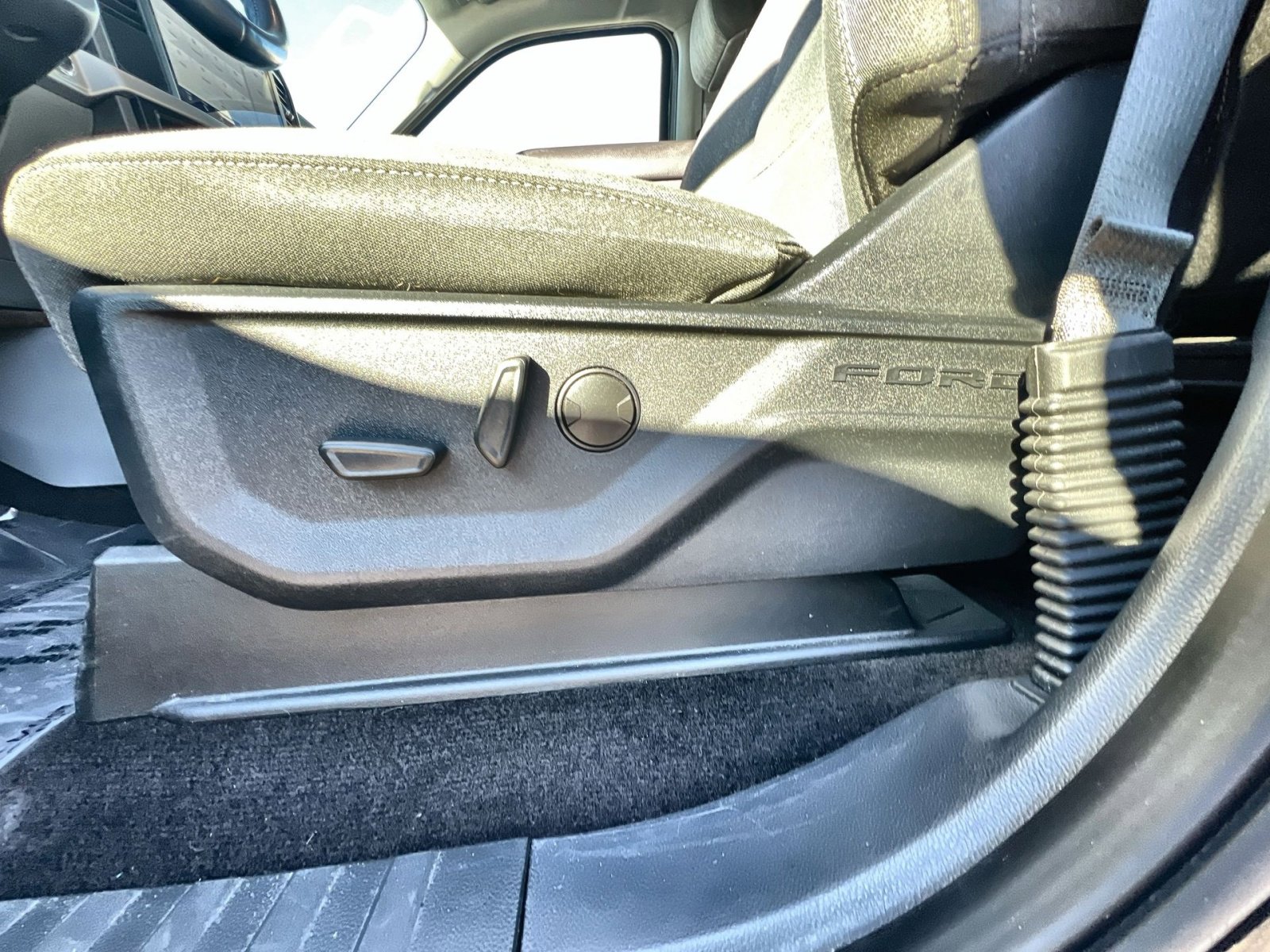 Certified 2022 Ford F150 XLT w/ Equipment Group 302A High image 14