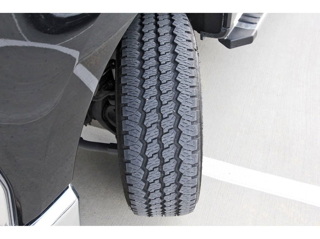 Certified 2025 Ford F250 Lariat w/ FX4 Off-Road Package image 31