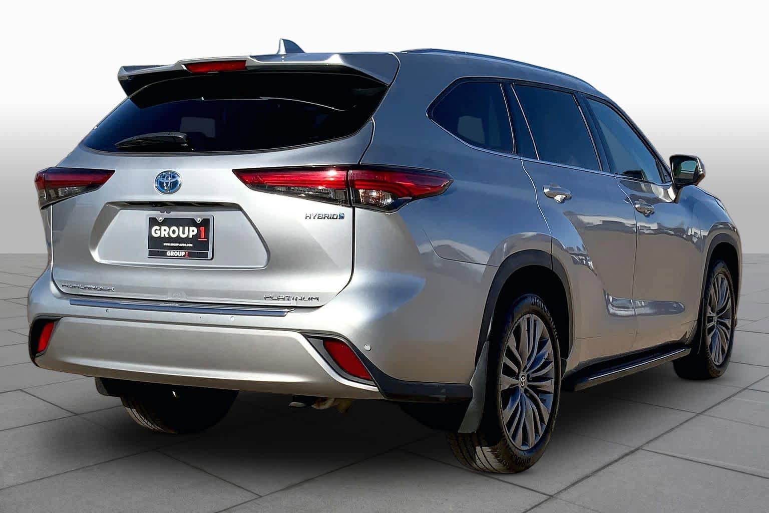 Used 2020 Toyota Highlander Platinum AWD/4WD image 19