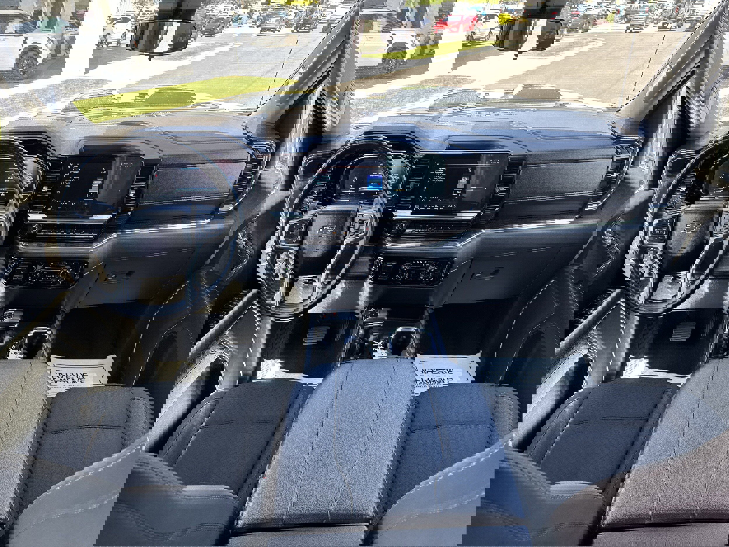 Used 2023 Chevrolet Silverado 1500 LT Trail Boss w/ Protection Package image 11