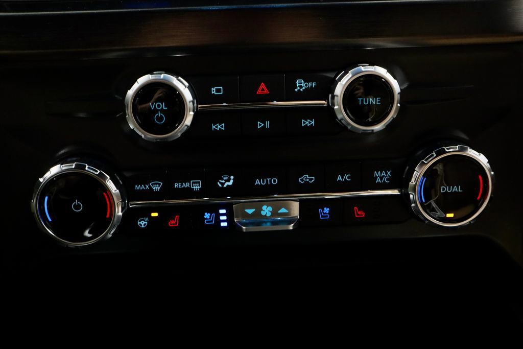 Certified 2025 Ford F350 Lariat w/ Lariat Ultimate Package AWD/4WD image 31