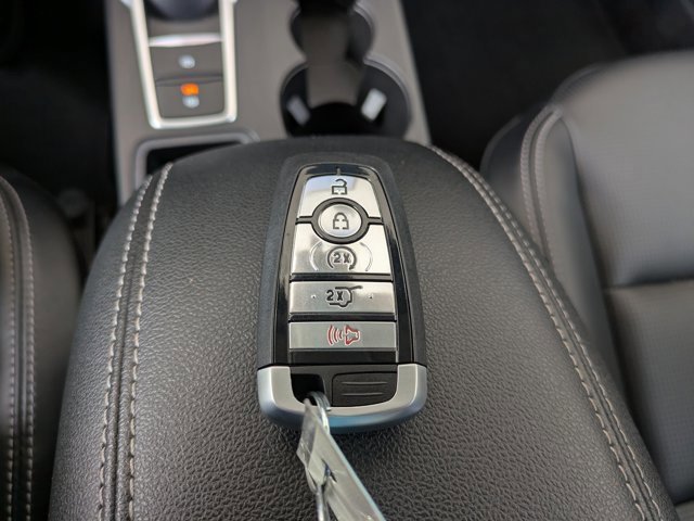 Certified 2023 Ford Escape Platinum image 31