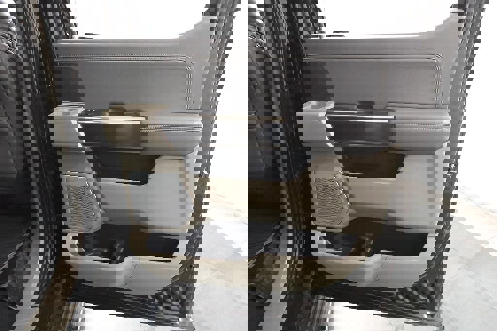 Certified 2024 Ford F150 Platinum w/ Equipment Group 703A Plus image 31