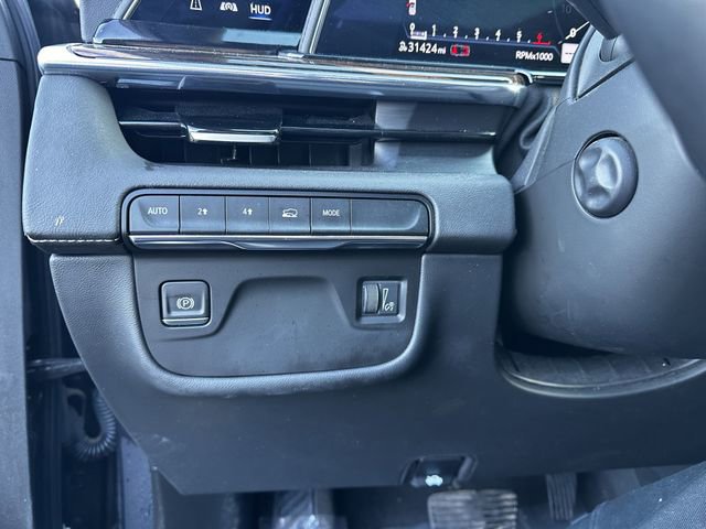 Used 2022 Cadillac Escalade Premium Luxury image 31