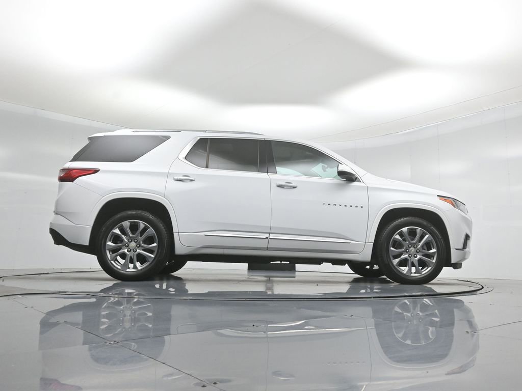 Used 2018 Chevrolet Traverse Premier w/ Driver Confidence II Package FWD image 47