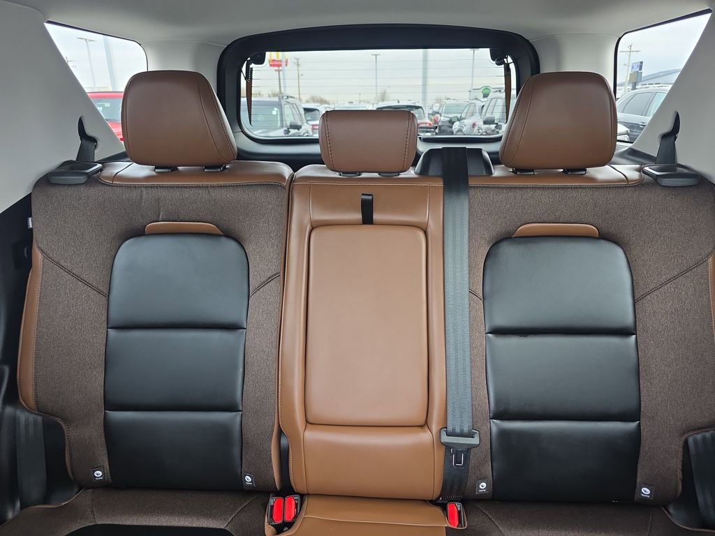 Certified 2025 Ford Bronco Sport Outer Banks w/ Outer Banks Tech Package+ AWD/4WD image 37