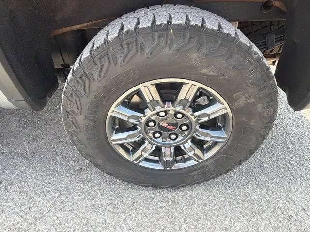 Used 2026 GMC Sierra 1500 AT4X AWD/4WD image 26