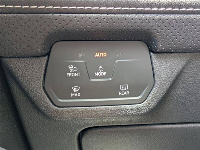 Used 2024 Volkswagen Atlas SEL Premium R-Line AWD/4WD image 13