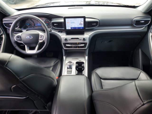 Certified 2023 Ford Explorer XLT w/ Equipment Group 202A image 19