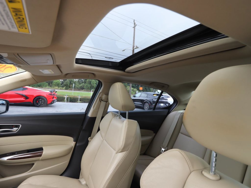Used 2020 Acura TLX w/ Technology Package FWD image 4