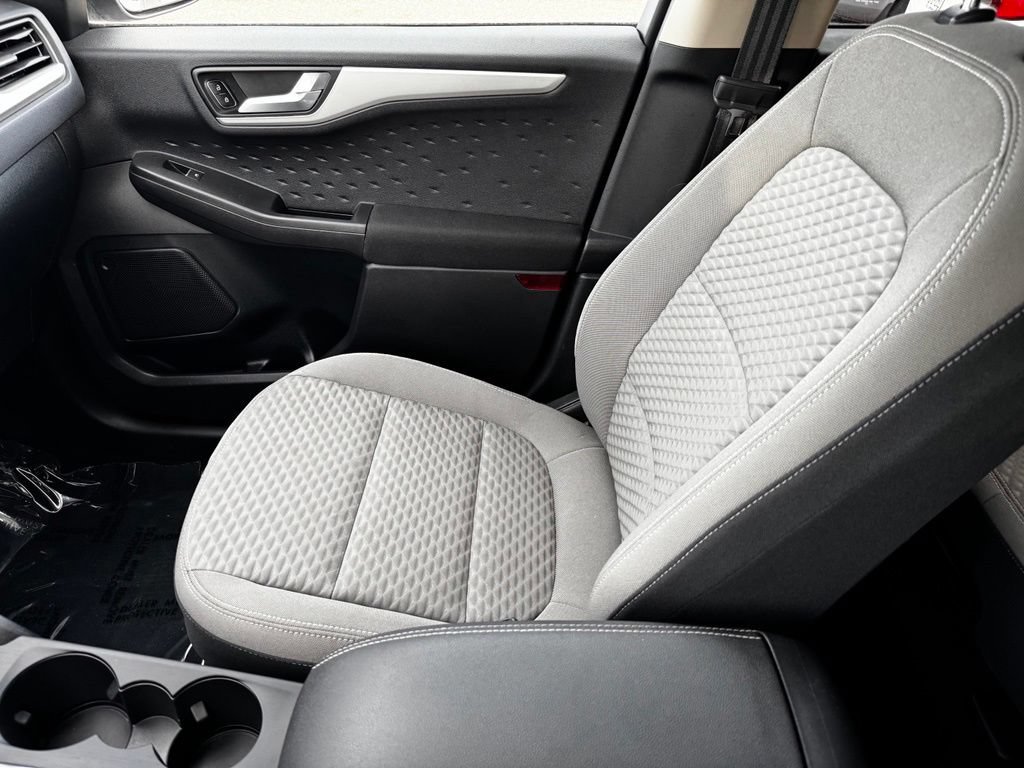 Certified 2020 Ford Escape SE Sport AWD/4WD image 24