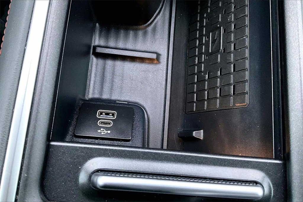 Certified 2025 Ford Expedition Active image 28