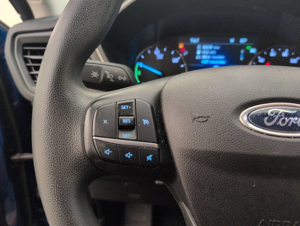 Certified 2022 Ford Escape SE AWD/4WD image 36