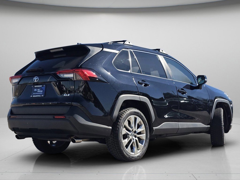 Used 2019 Toyota RAV4 XLE Premium w/ Advanced Technology Package image 4