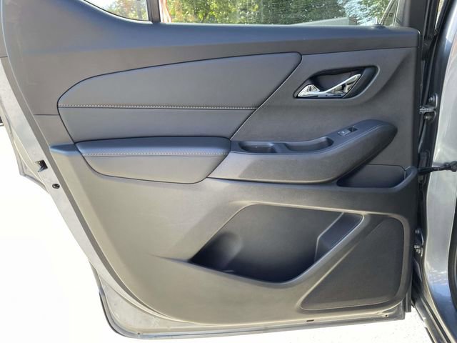 Used 2021 Chevrolet Traverse RS AWD/4WD image 17