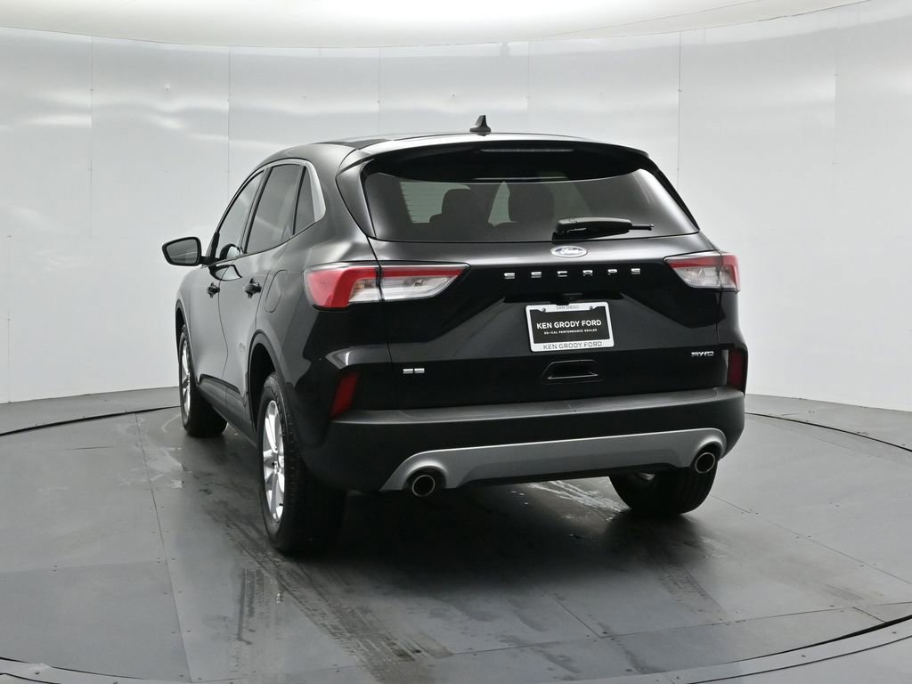 Certified 2021 Ford Escape SE image 16