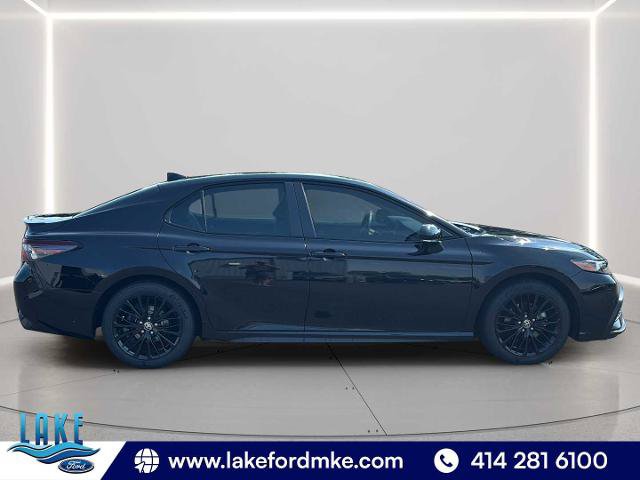 Used 2022 Toyota Camry SE w/ Convenience Package AWD/4WD image 8