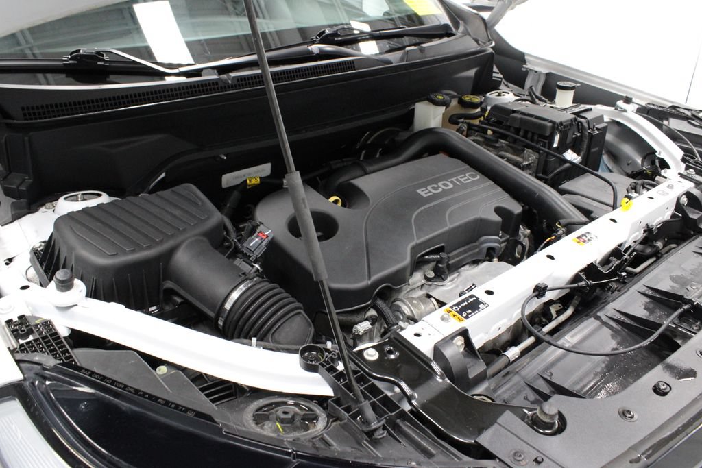 Used 2020 GMC Terrain SLE w/ Elevation Edition FWD image 15