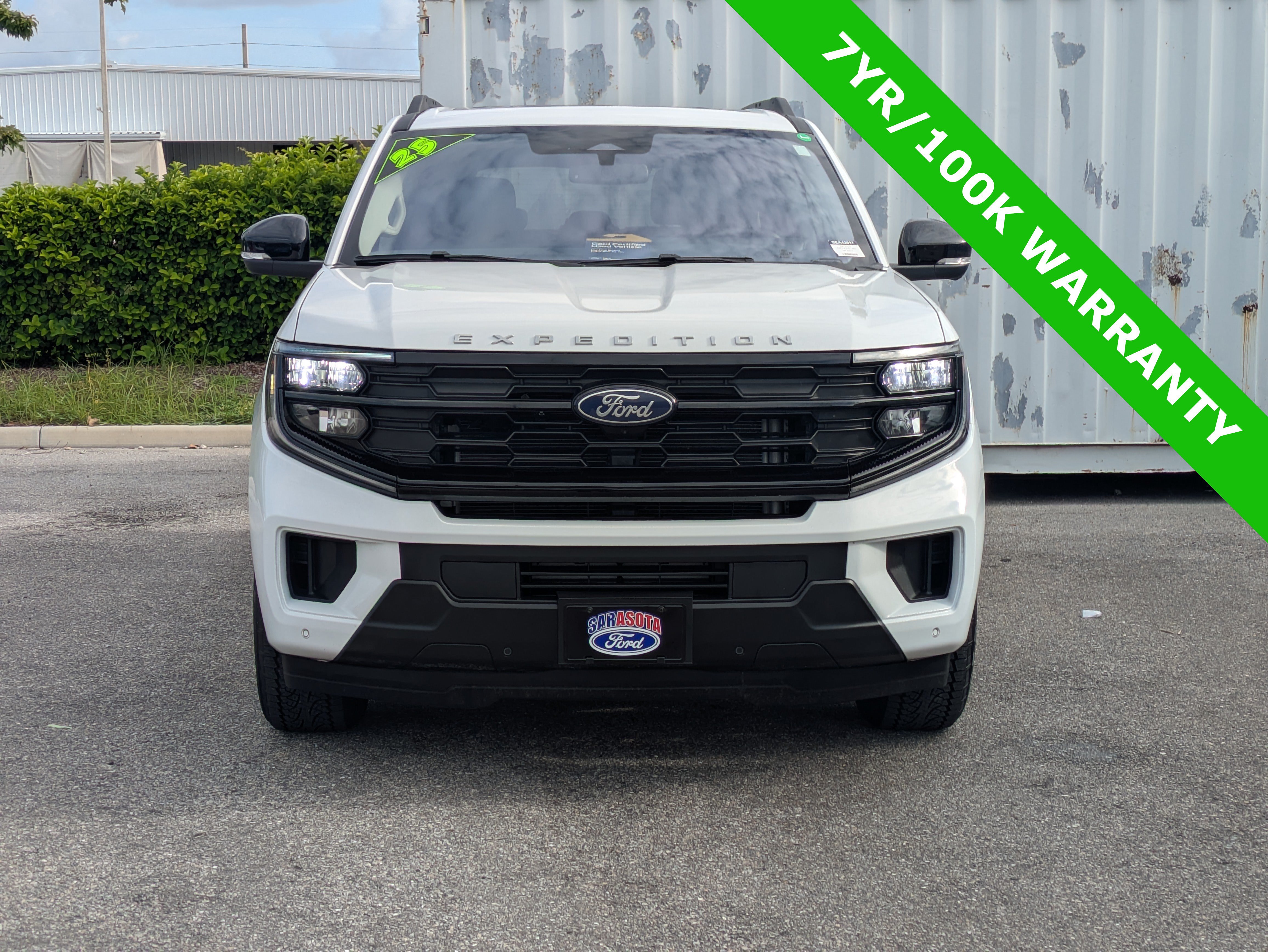 Certified 2025 Ford Expedition Active AWD/4WD image 9