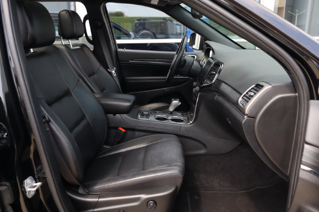 Used 2022 Jeep Grand Cherokee Limited w/ Tech Group AWD/4WD image 37