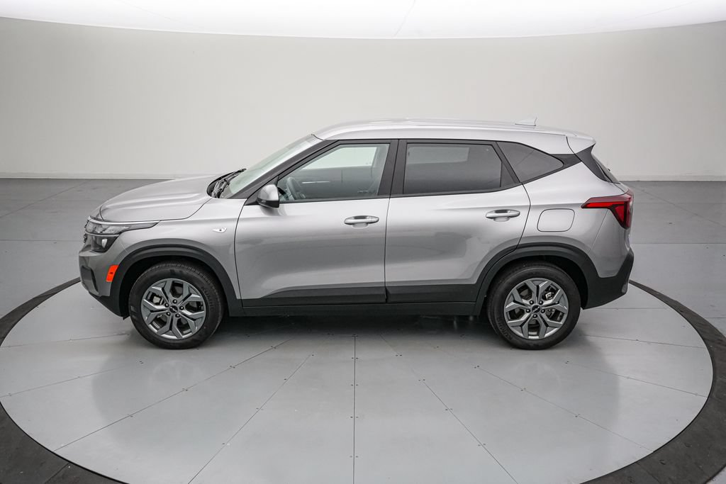 Used 2026 Kia Seltos LX AWD/4WD image 7