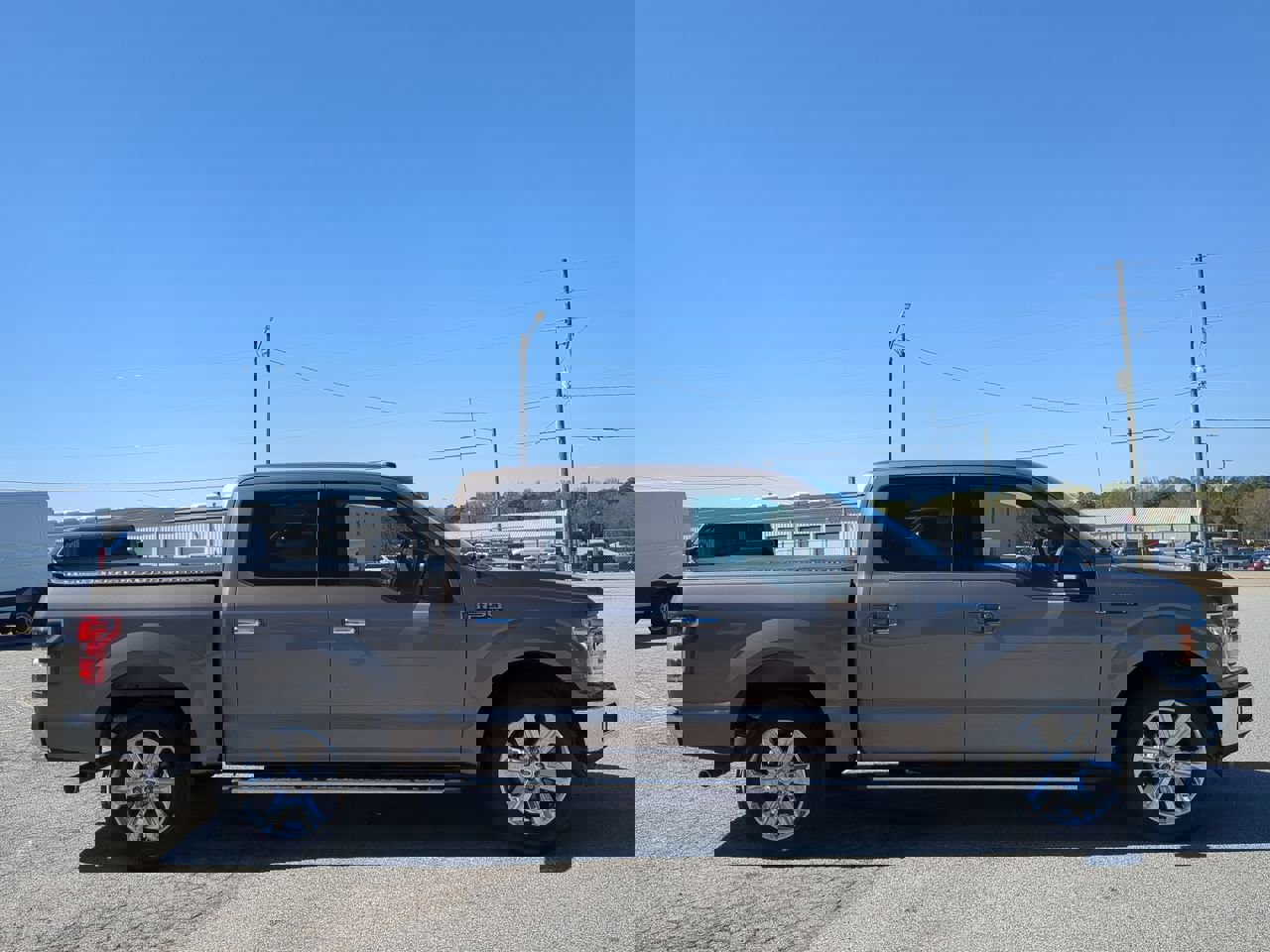 Certified 2018 Ford F150 XLT w/ Equipment Group 302A Luxury image 6