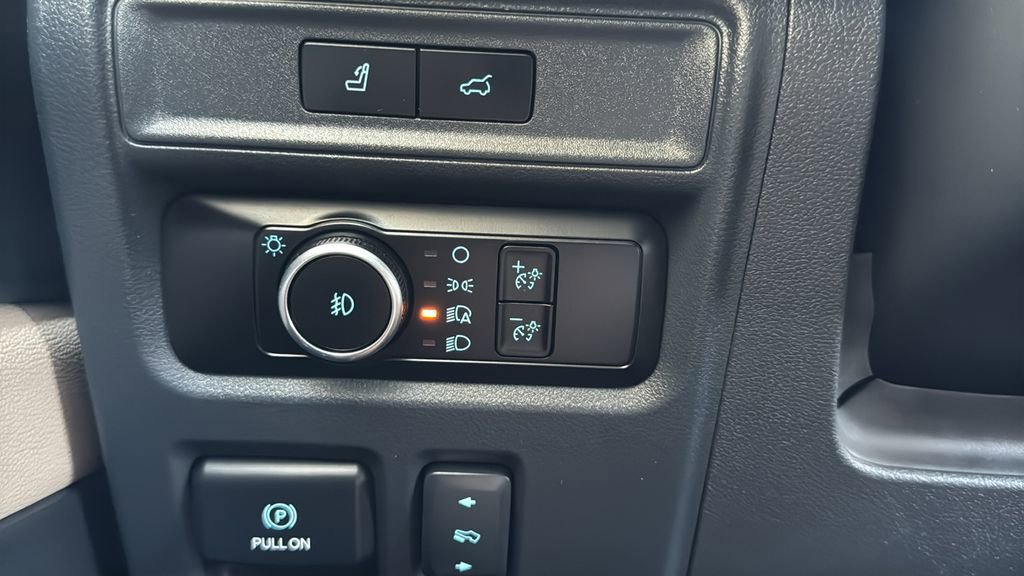 Certified 2023 Ford Expedition Limited image 17