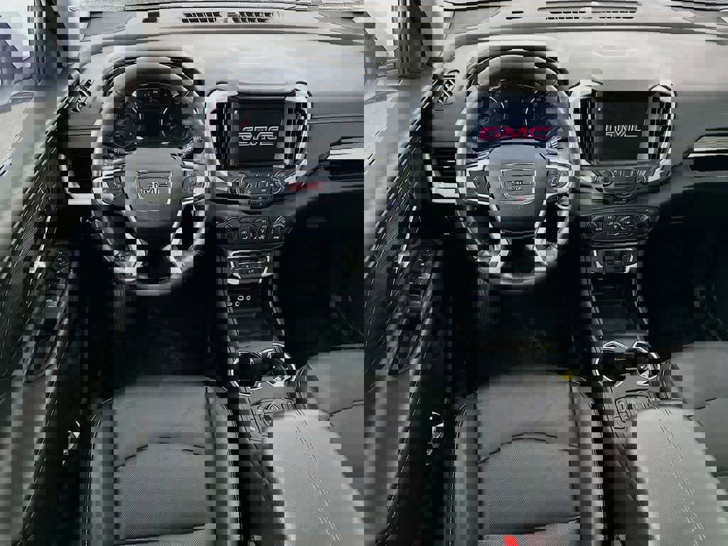 Used 2024 GMC Terrain SLT image 14