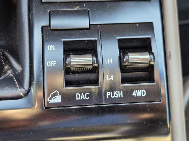 Used 2020 Lexus GX 460 Premium w/ Premium Package image 27