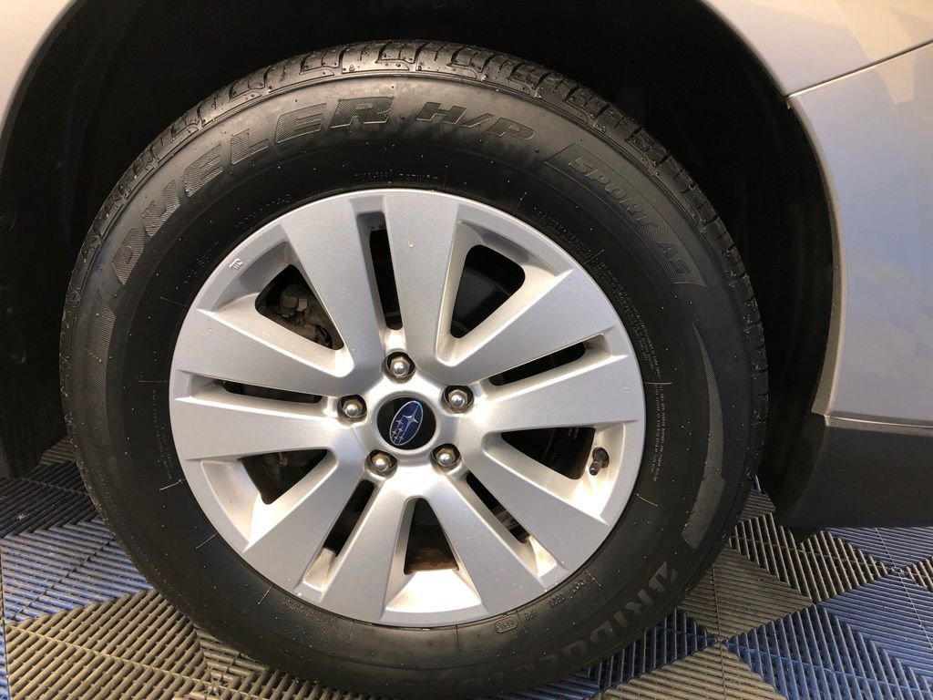 Used 2019 Subaru Outback 2.5i Premium image 27