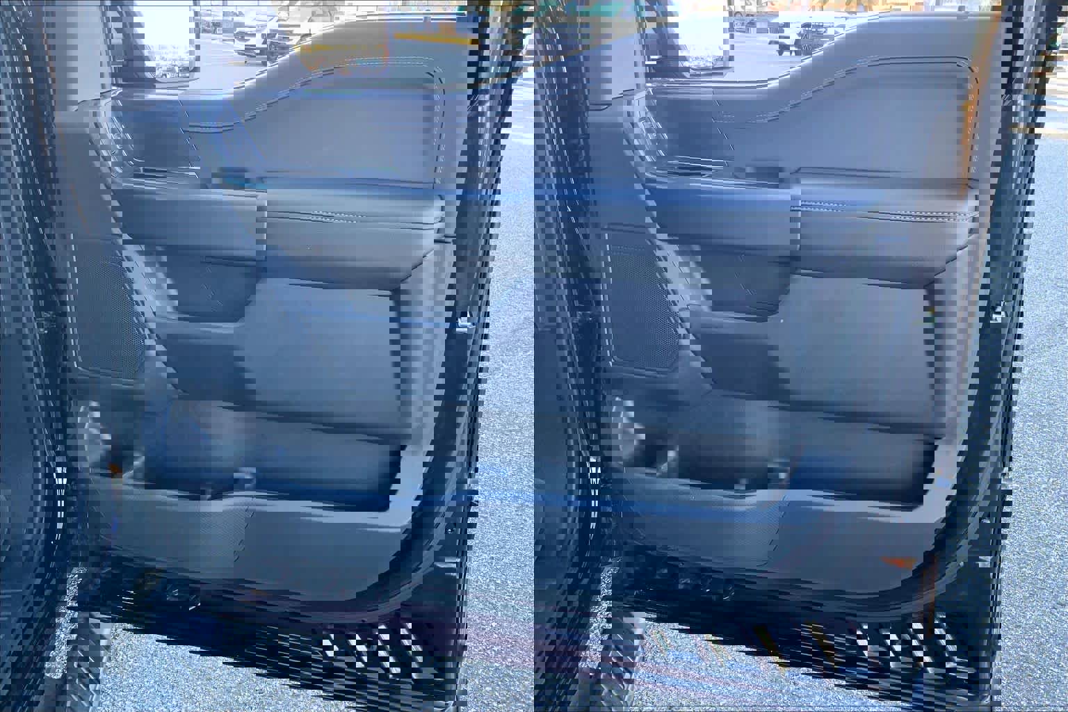 Certified 2022 Ford F150 XLT w/ Equipment Group 302A High image 20