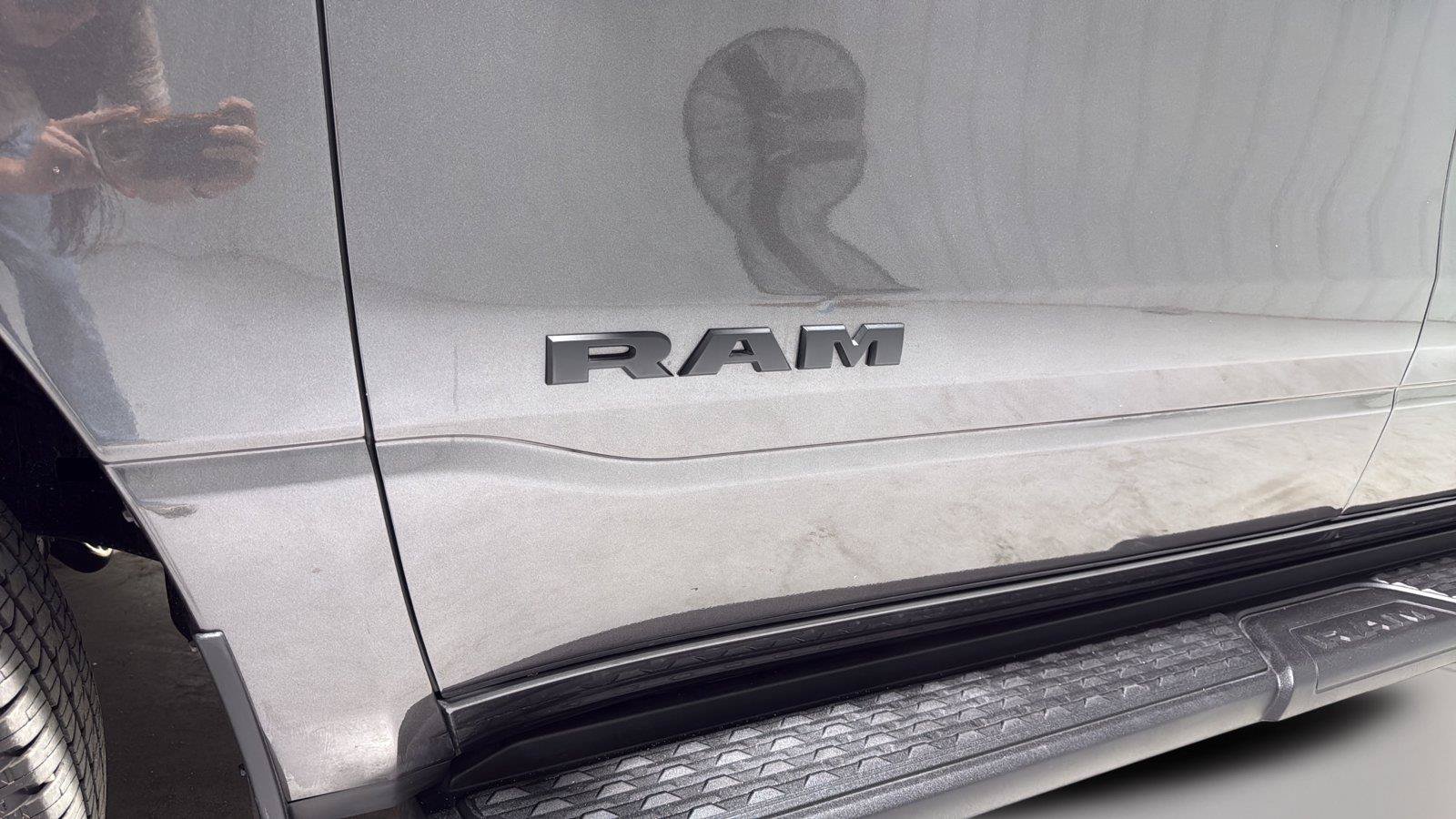 Used 2026 RAM 1500 Express AWD/4WD image 33
