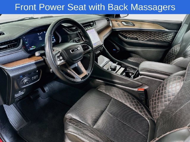 Used 2023 Jeep Grand Cherokee Summit w/ Luxury Tech Group V AWD/4WD image 13