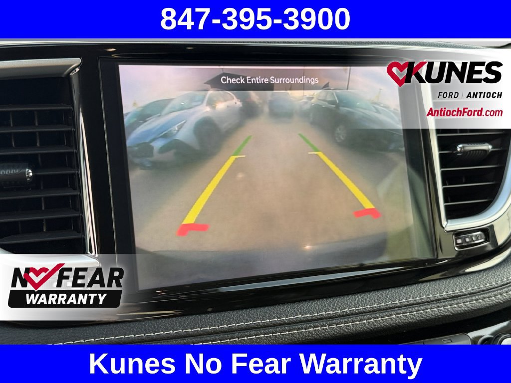 Used 2023 Chrysler Pacifica Touring-L FWD image 30