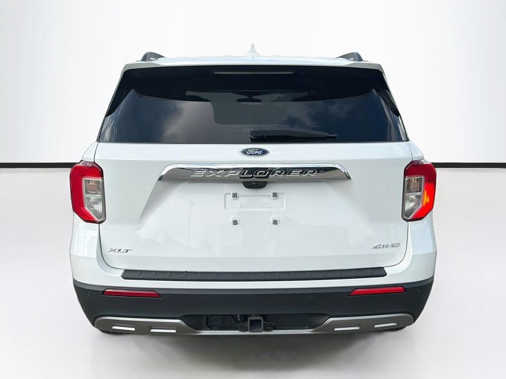 Certified 2024 Ford Explorer XLT w/ Equipment Group 202A AWD/4WD image 6