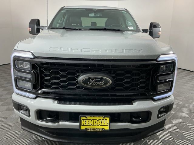 Certified 2025 Ford F350 Lariat w/ Black Appearance Package image 2