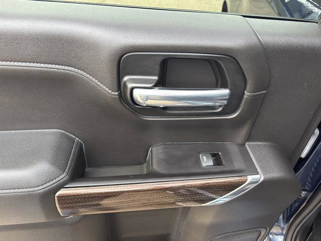 Used 2020 Chevrolet Silverado 1500 RST w/ Texas Edition image 17