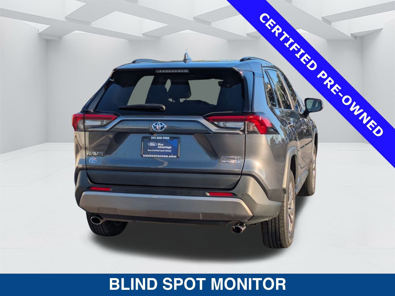 Used 2022 Toyota RAV4 Limited image 5