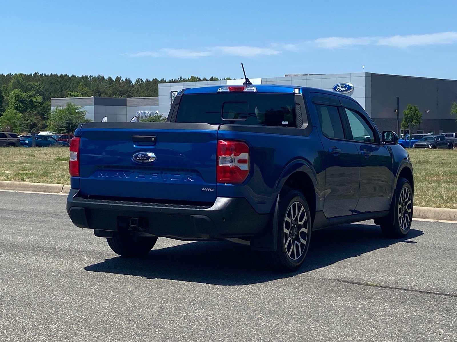 Certified 2024 Ford Maverick Lariat AWD/4WD image 4