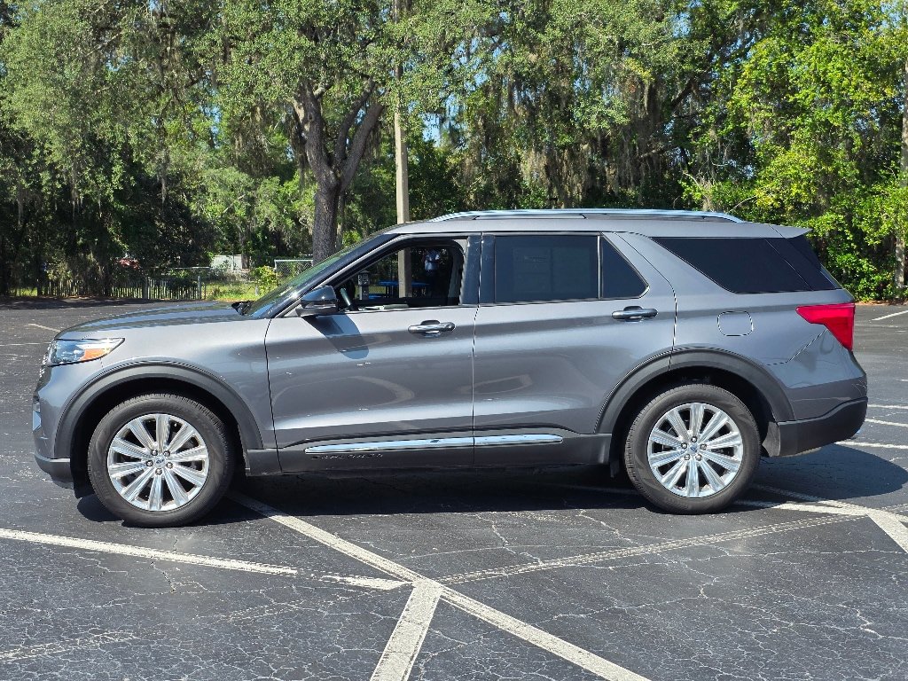 Certified 2022 Ford Explorer Limited w/ Equipment Group 301A RWD image 9