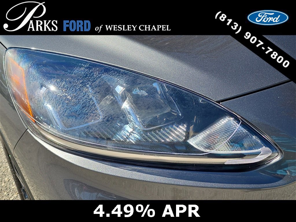 Certified 2022 Ford Escape SE w/ SE Sport Appearance Package image 6