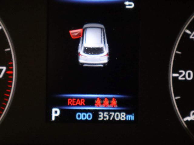 Used 2023 Toyota Corolla Cross LE FWD image 35