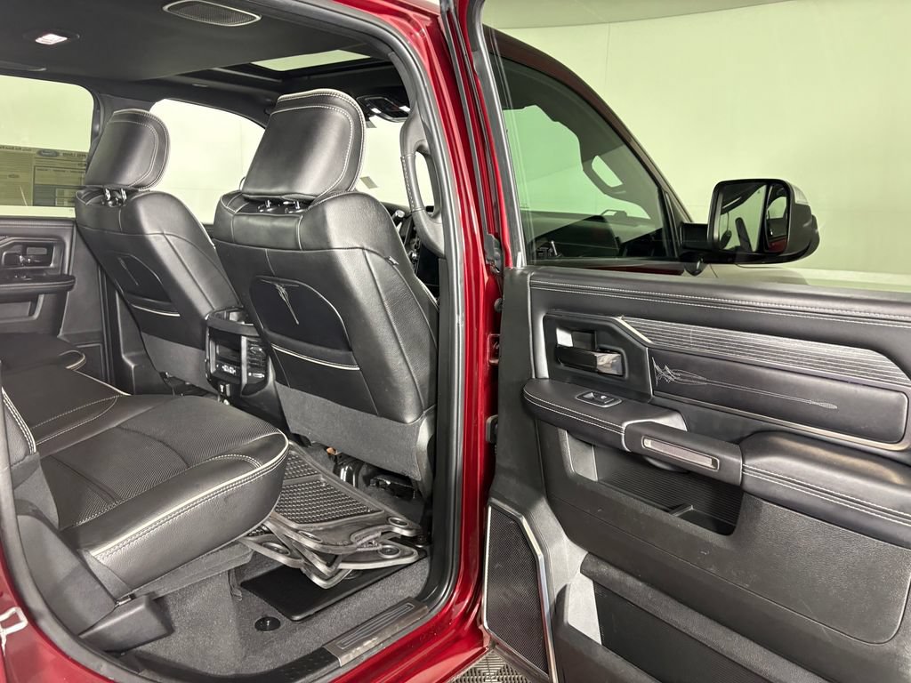 Used 2022 RAM 3500 Limited w/ Night Edition AWD/4WD image 33
