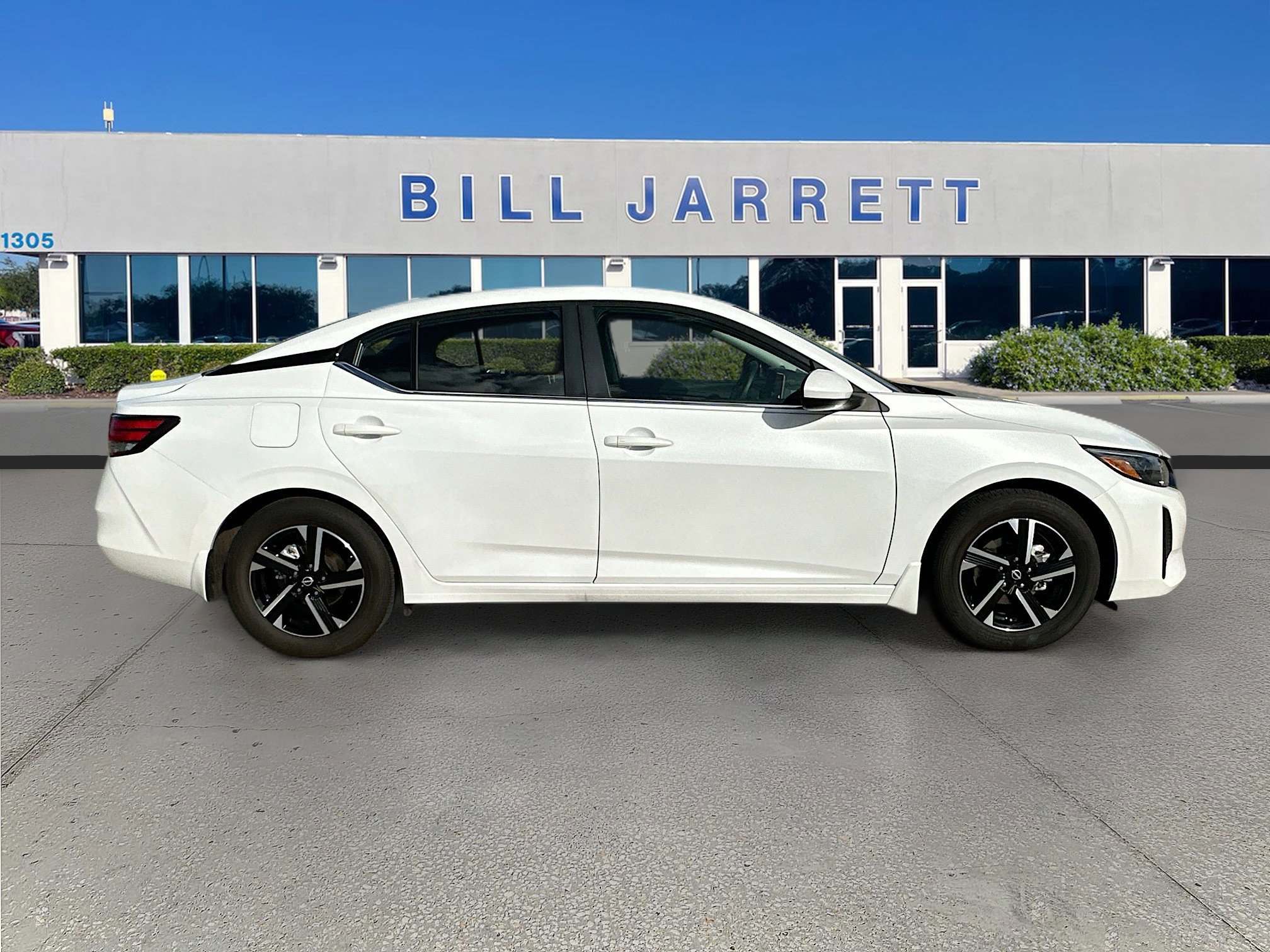 Used 2025 Nissan Sentra SV w/ Lighting Package image 6