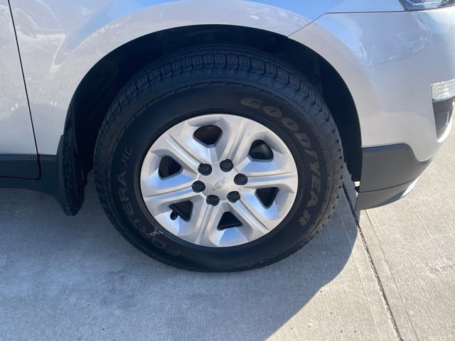 Used 2017 Chevrolet Traverse LS image 11