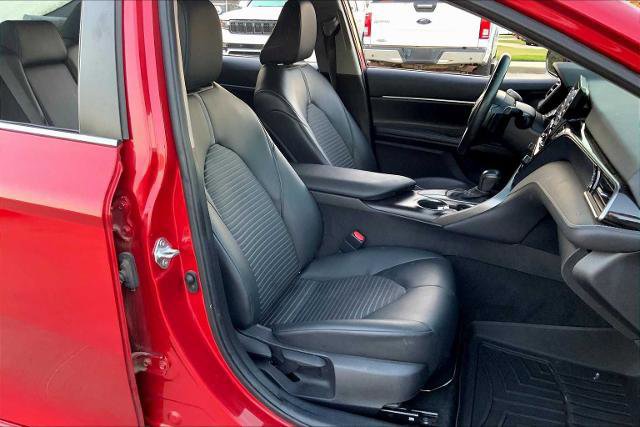 Used 2021 Toyota Camry SE w/ Convenience Package image 10